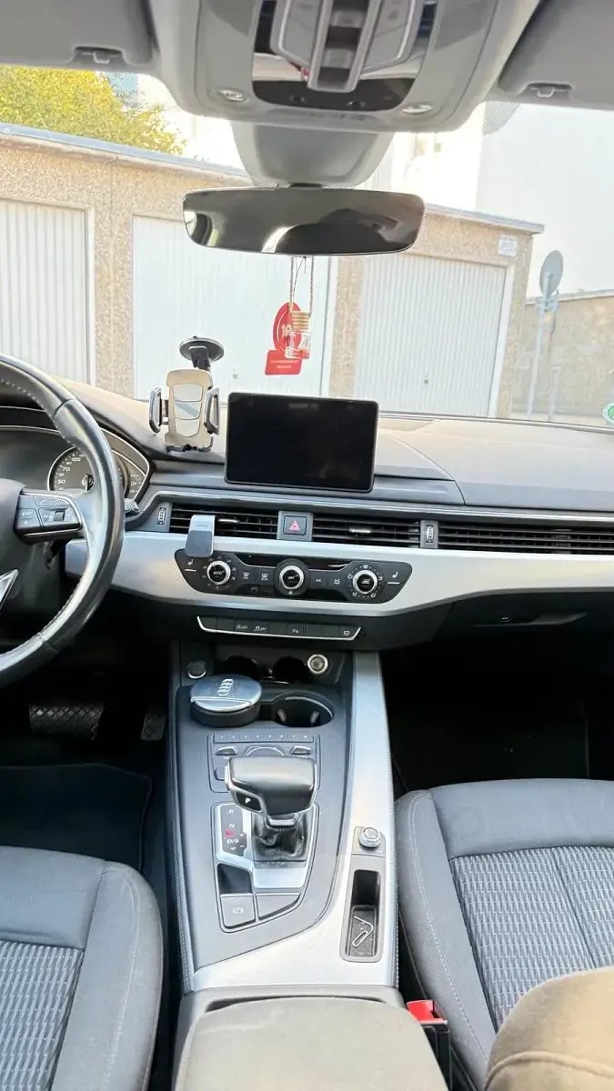 Usata Audi A4 150 CV (110 kW) 2017 Nero Station wagon