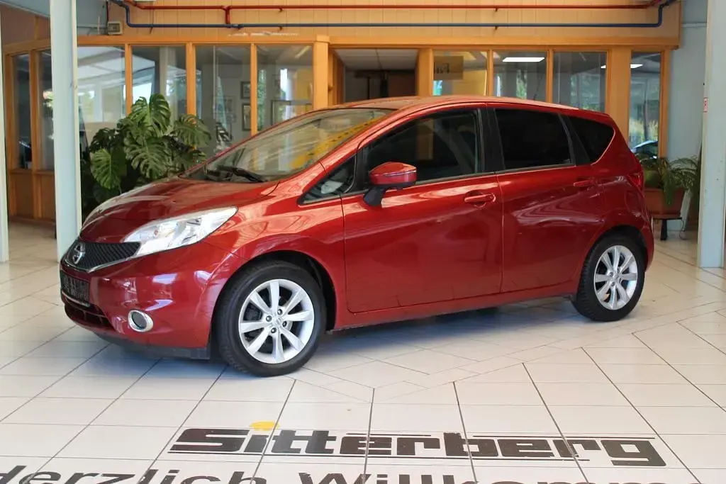 Gebraucht Nissan Note Tekna 90 PS (66 kW) 2013 Rot Kleinwagen