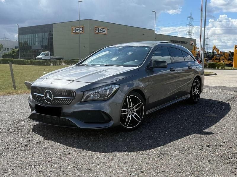 Grau Gebraucht 2020 Mercedes CLA200 Shooting Brake Kombi | 11.999 € (Superpreis) - Bild 1/4