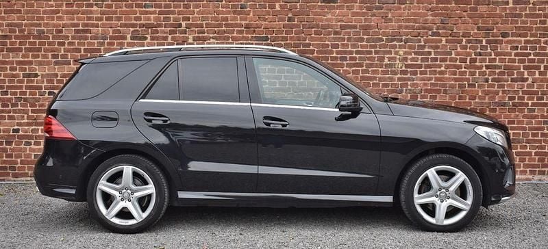 Gebraucht Mercedes GLE250 AMG line 204 PS (150 kW) 2016 Schwarz SUV