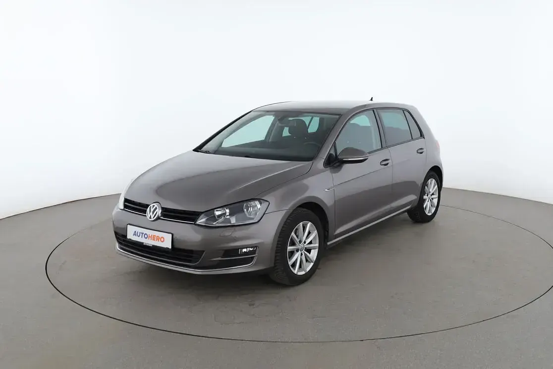 Gebraucht VW Golf VII LOUNGE 125 PS (91 kW) 2016 Limousine