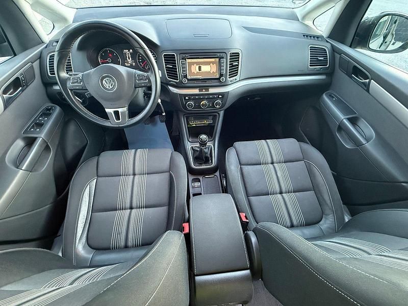 Gebraucht VW Sharan Match 170 PS (125 kW) 2012 Silber Van / Kleinbus