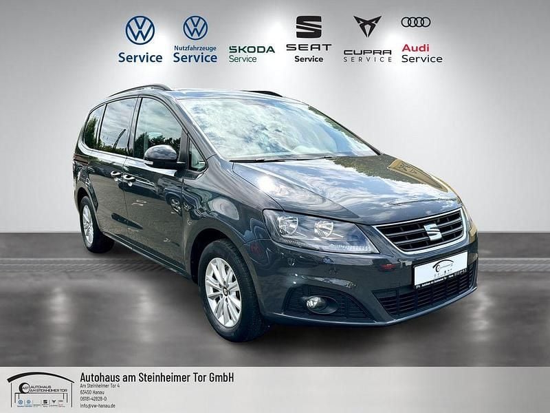 Grau Gebraucht 2018 Seat Alhambra Van / Kleinbus | 18.890 € (Fairer Preis) - Bild 1/4