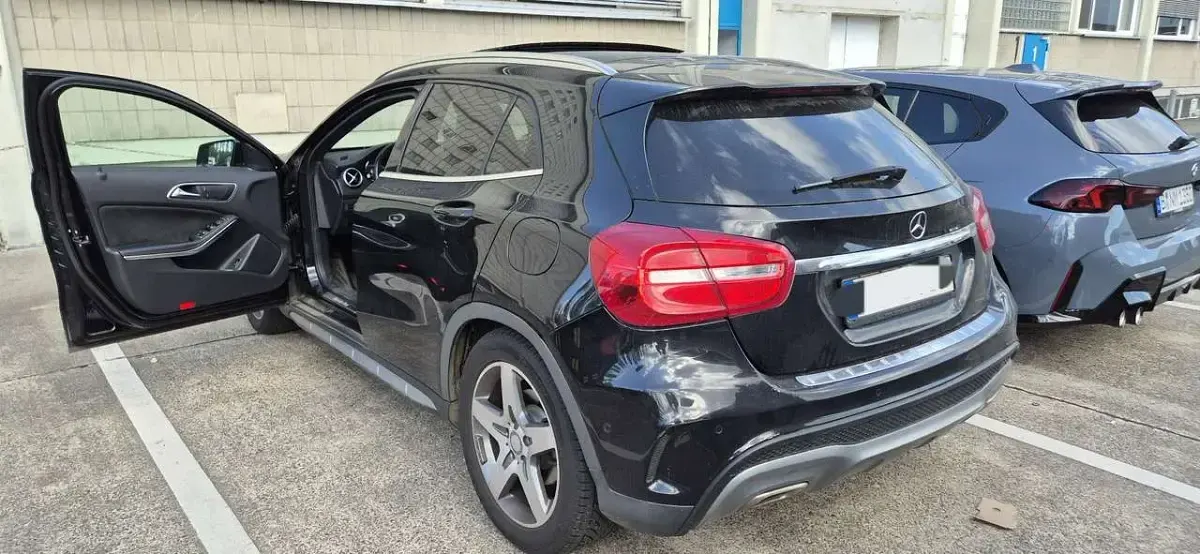 Gebraucht Mercedes GLA220 170 PS (125 kW) 2014 Schwarz SUV