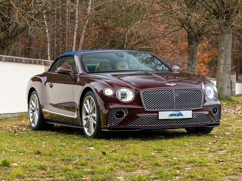 Violett Gebraucht 2022 Bentley Continental GT Convertible Cabrio | 239.000 € - Bild 1/4