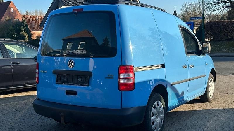 Gebraucht VW Caddy 102 PS (75 kW) 2014 Blau Van / Kleinbus