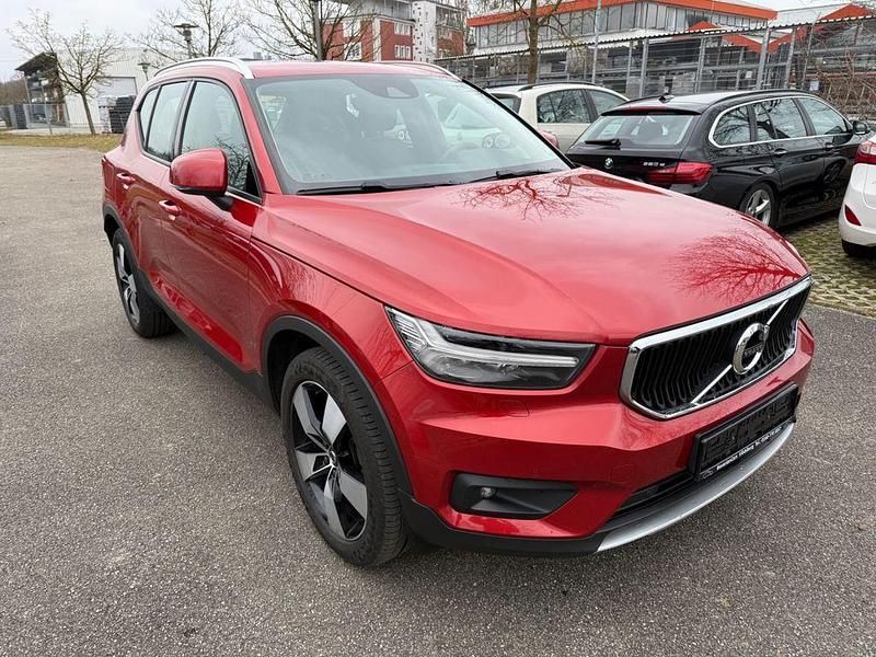 Gebraucht Volvo XC40 Momentum 190 PS (139 kW) 2018 Rot SUV