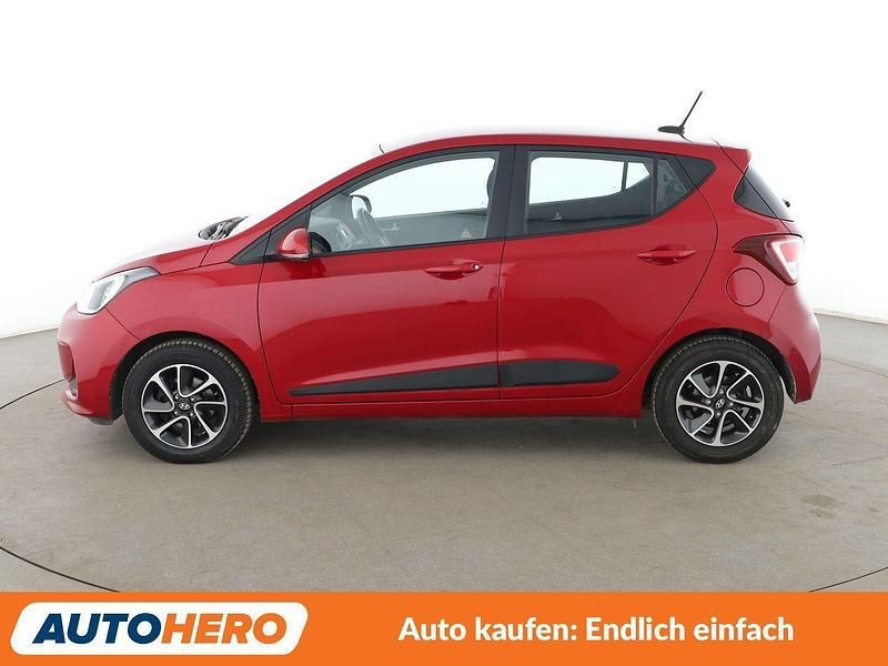 Gebraucht Hyundai i10 Style 87 PS (63 kW) 2016 Rot Kleinwagen