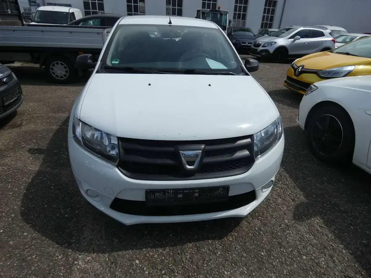 Gebraucht Dacia Sandero Ambiance 75 PS (55 kW) 2015 Gletscherweiss Kleinwagen