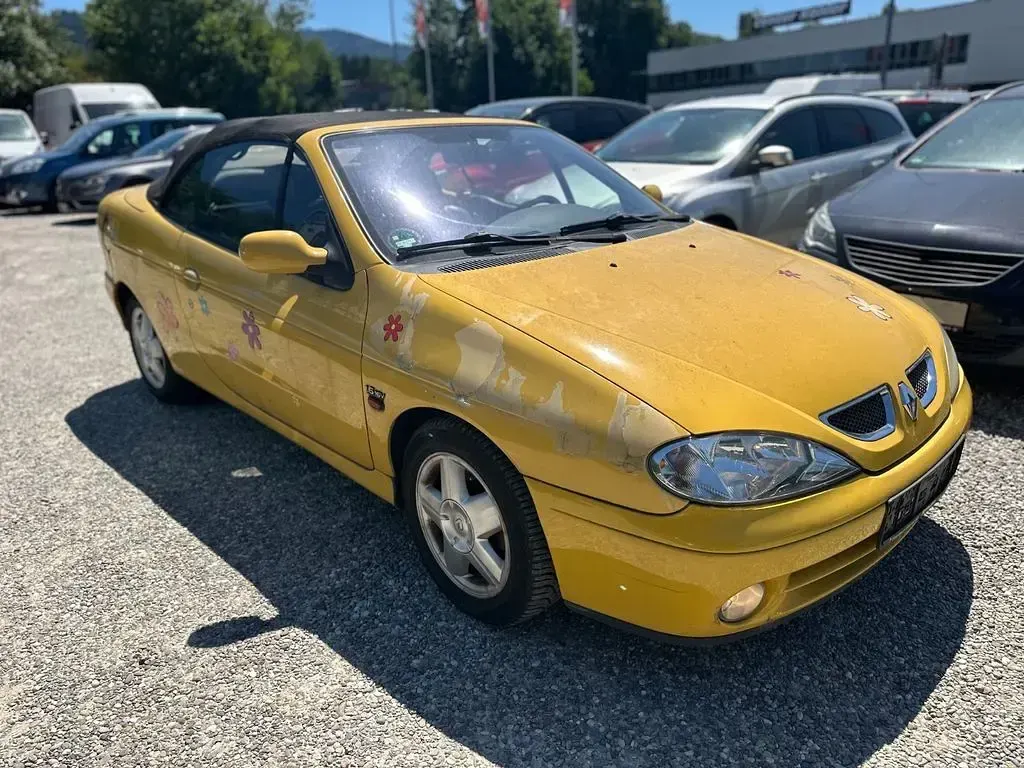 Gebraucht Renault Mégane Cabriolet Dynamique 107 PS (78 kW) 2002 Gelb Cabrio