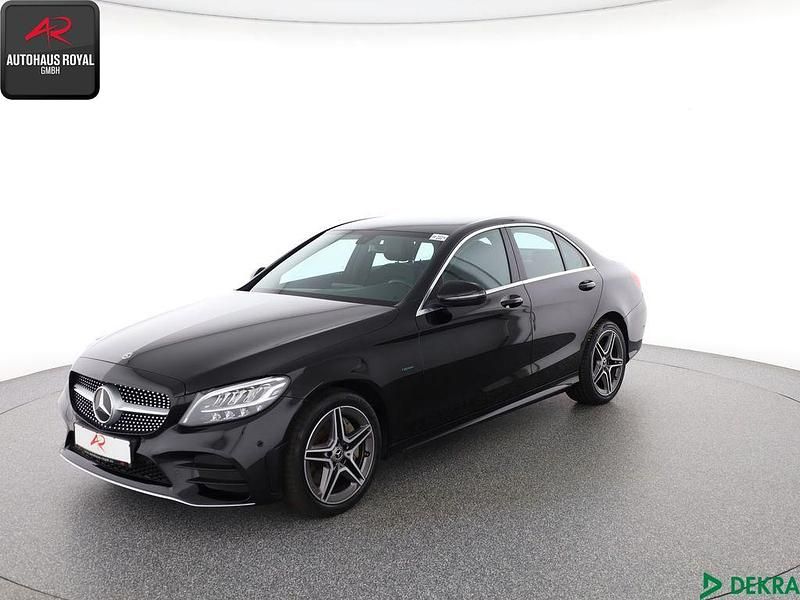 Schwarz Gebraucht 2021 Mercedes C300e AMG Limousine | 27.879 € (Fairer Preis) - Bild 1/4