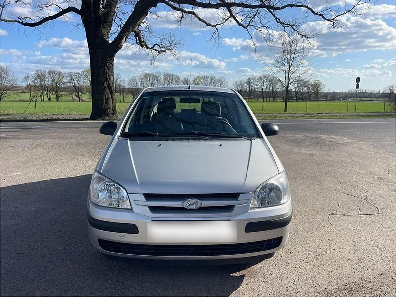 Second-hand Hyundai Getz 63 CP (46 kW) 2004 Argintiu Hatchback