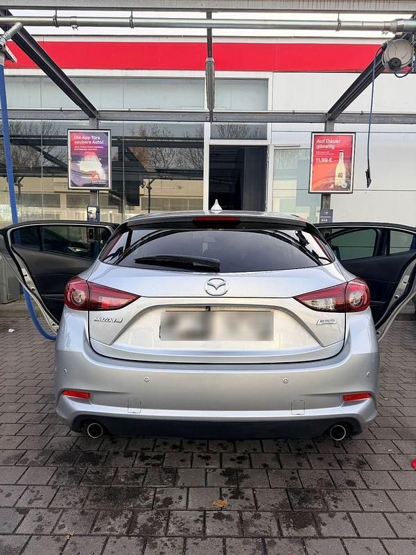 Gebraucht Mazda 3 Exclusive-Line 120 PS (88 kW) 2018 Silber Limousine