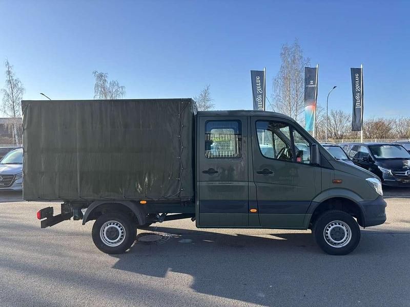 Gebraucht Mercedes Sprinter 163 PS (119 kW) 2018 Aquagrün Van