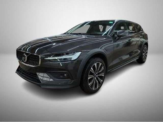 Gebraucht Volvo V60 CC Ultimate 250 PS (183 kW) 2024 Particular grey Kombi