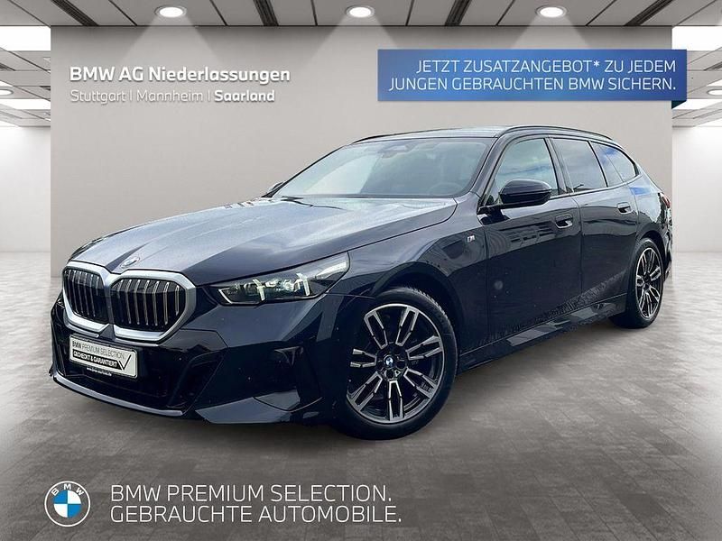 Schwarz Gebraucht 2024 BMW 520 Comfort Edition Kombi | 52.970 € (Guter Preis) - Bild 1/3