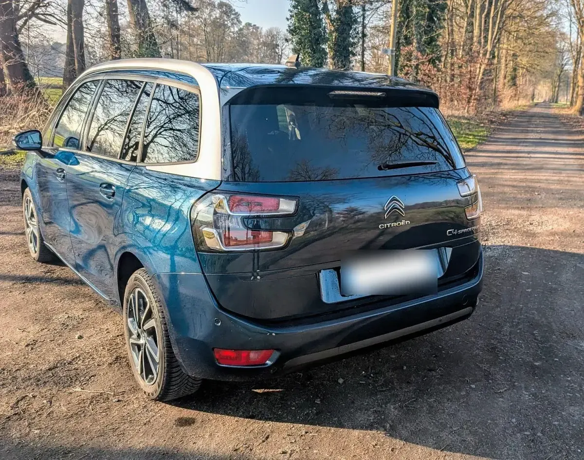 Gebraucht Citroën C4 SpaceTourer Shine 163 PS (119 kW) 2022 Blau Van / Kleinbus