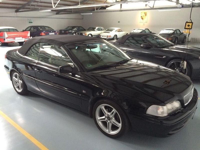 Gebraucht Volvo C70 163 PS (119 kW) 2001 Schwarz Cabrio