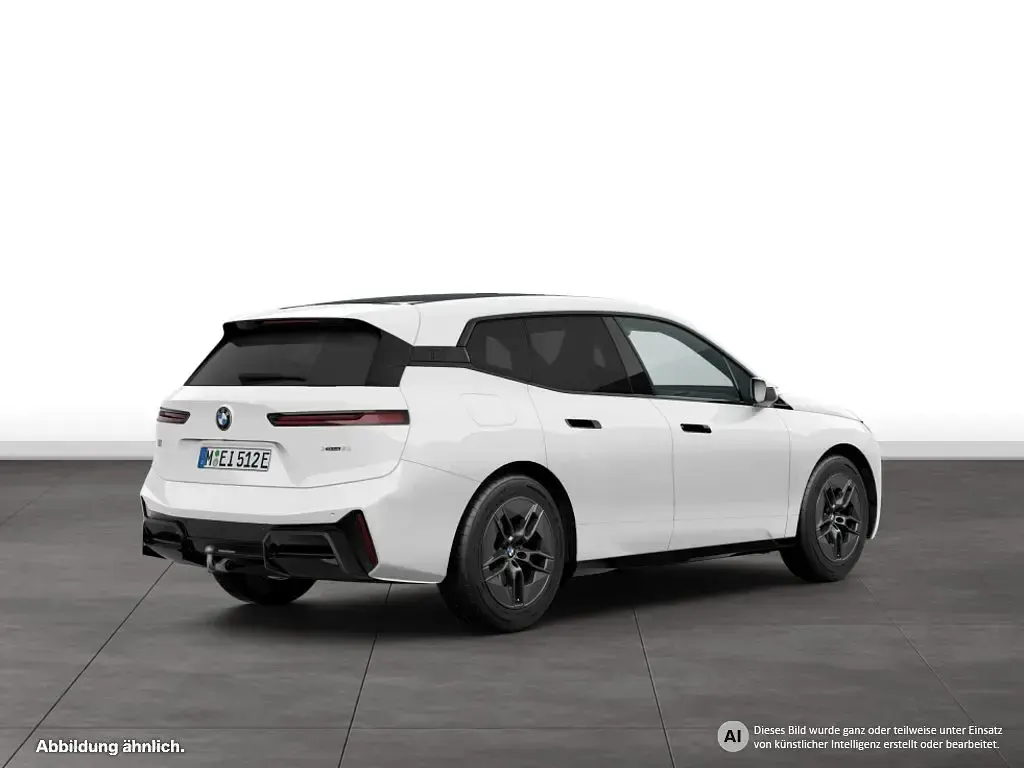 Gebraucht BMW iX M Sport 400 kW (544 PS) 2025 Weiß SUV