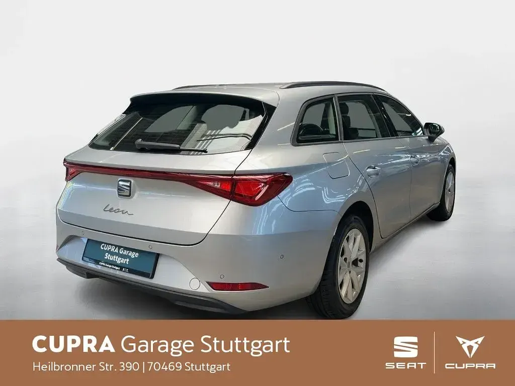 Gebraucht Seat Leon Style 150 PS (110 kW) 2023 Urban silber metallic Kombi