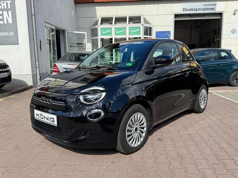 Schwarz Gebraucht 2023 Fiat 500e Kleinwagen | 23.499 € (Fairer Preis) - Bild 1/4