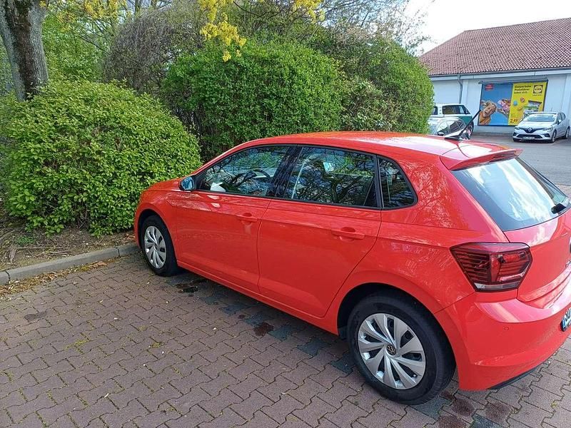 Gebraucht VW Polo Comfortline 95 PS (69 kW) 2021 Rot Kleinwagen