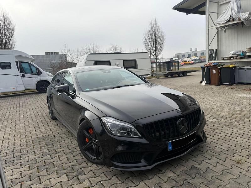 Schwarz Gebraucht 2015 Mercedes CLS350 Kombi | 13.999 € (Fairer Preis) - Bild 1/4