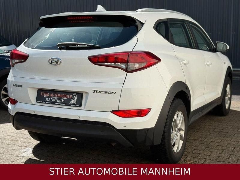 Gebraucht Hyundai Tucson 132 PS (97 kW) 2018 Weiß SUV
