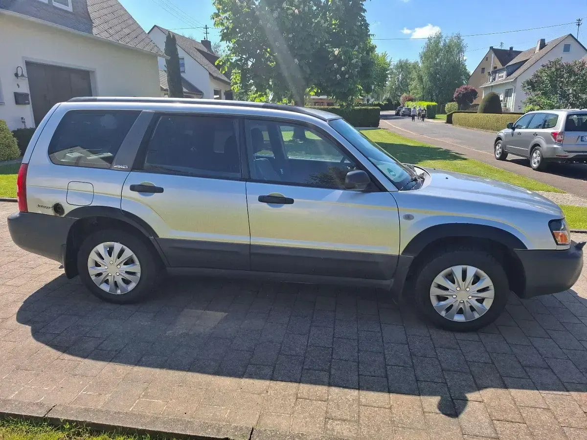 Gebraucht Subaru Forester Active 125 PS (91 kW) 2002 Grau SUV