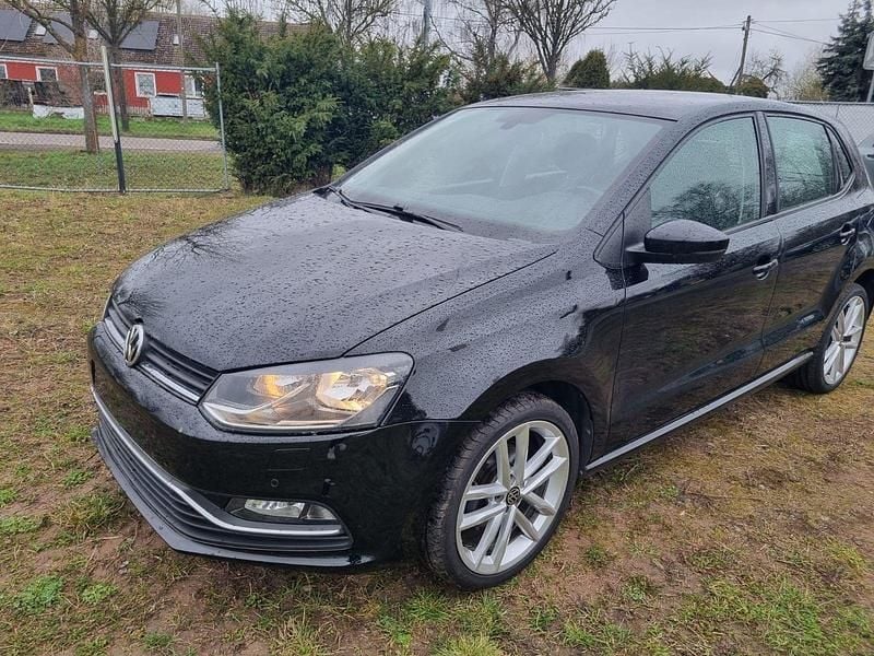 Gebraucht VW Polo Highline 90 PS (66 kW) 2014 Schwarz Kleinwagen