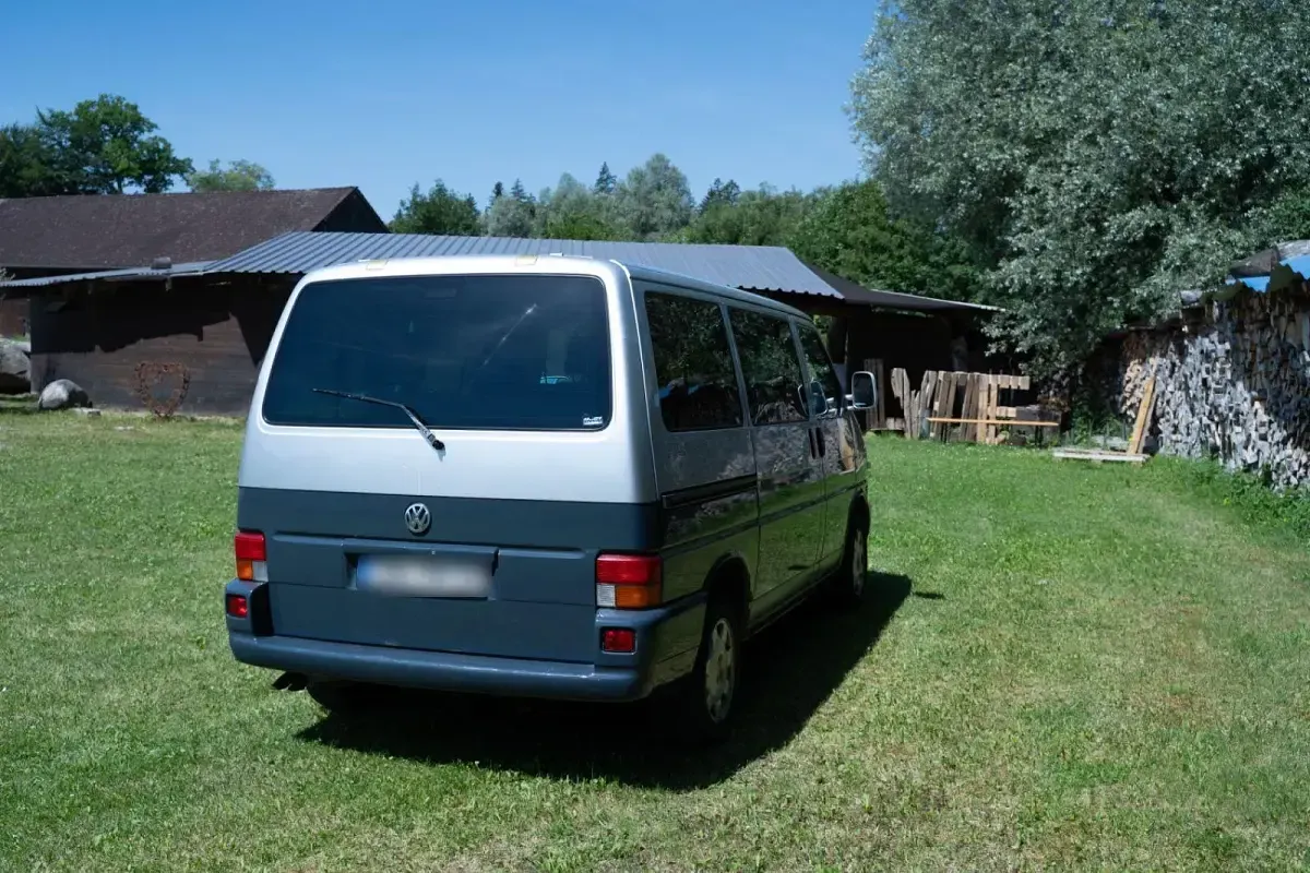 Gebraucht VW Multivan 102 PS (75 kW) 2003 Silber Van / Kleinbus