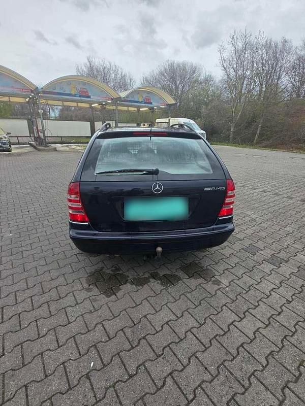 Gebraucht Mercedes C200 122 PS (89 kW) 2006 Blau Limousine