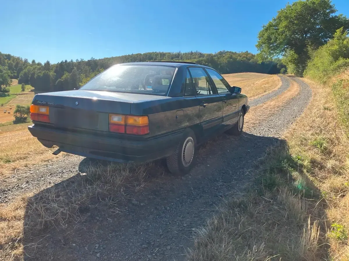 Gebraucht Audi 100 101 PS (74 kW) 1984 Blau Limousine