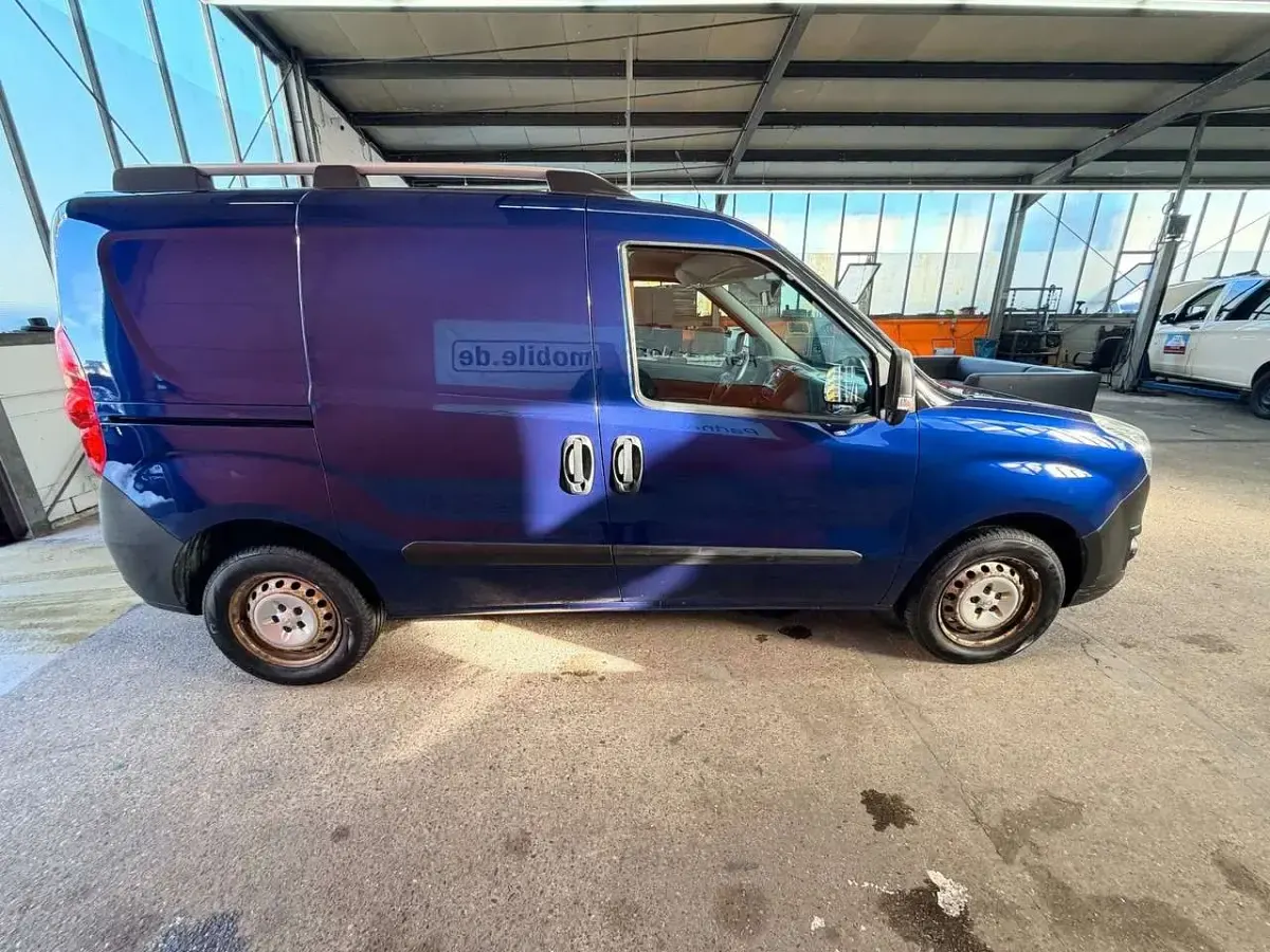 Gebraucht Opel Combo 90 PS (66 kW) 2015 Blau Van / Kleinbus