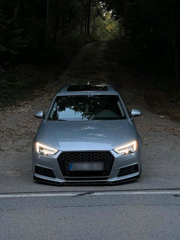Silber Gebraucht 2017 Audi A4 S-Line Kombi | 21.000 € (Etwas zu teuer) - Bild 1/4