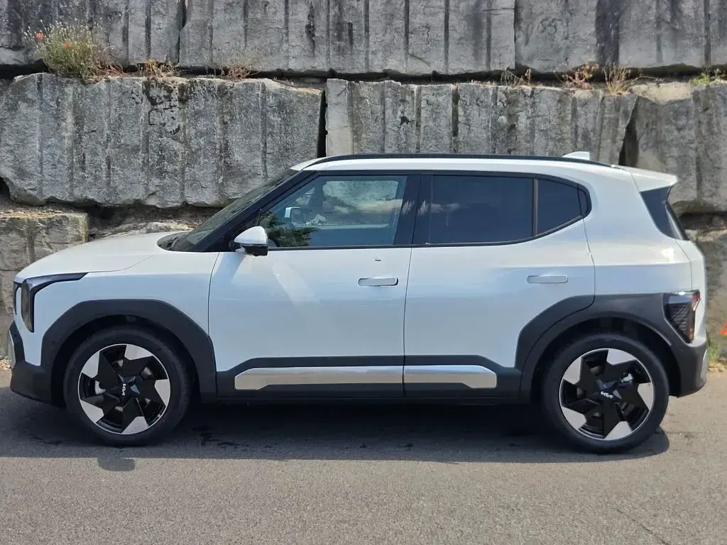Neu Kia EV2 Earth 108 kW (147 PS) 2026 Weiß SUV