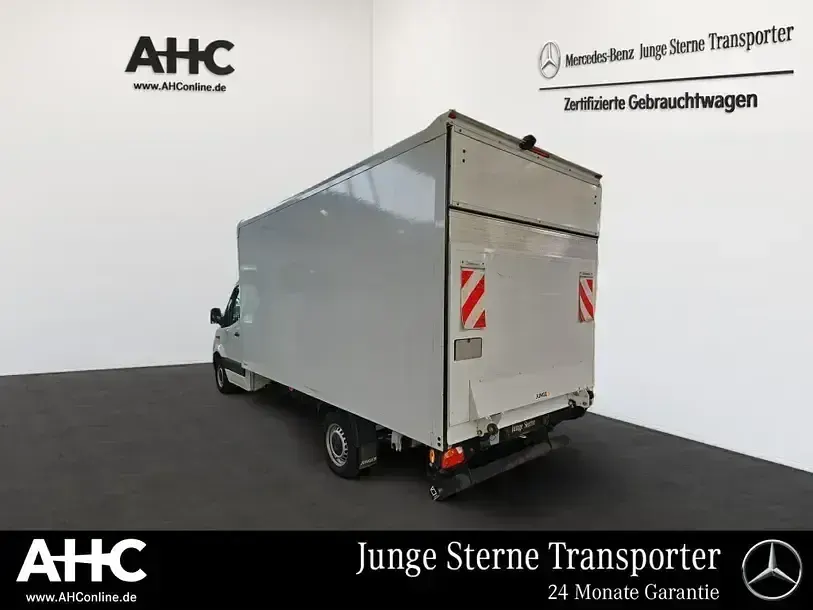 Gebraucht Mercedes Sprinter 170 PS (125 kW) 2024 Arktikweiß Van