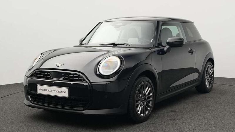 Schwarz Gebraucht 2024 Mini Cooper Classic Kleinwagen | 28.516 € (Etwas zu teuer) - Bild 1/4