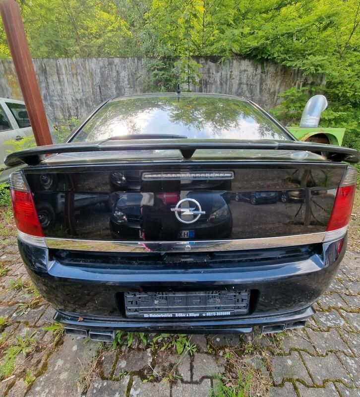 Schwarz Gebraucht 2003 Opel Vectra Limousine | 600 € - Bild 1/4