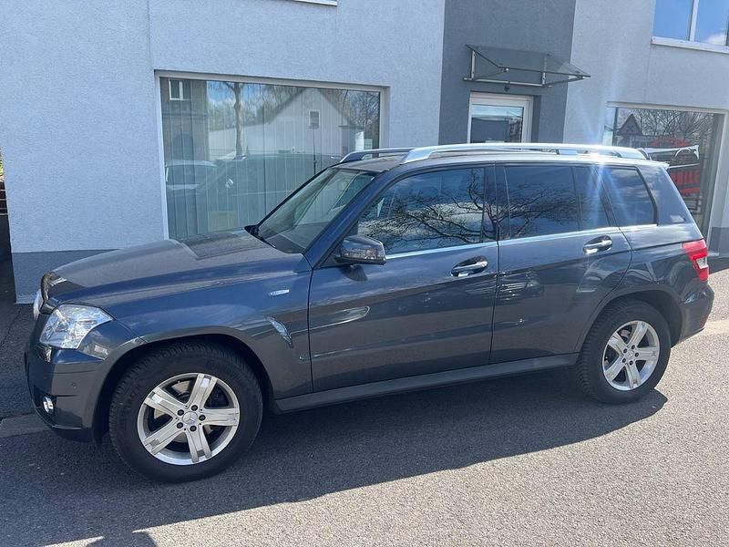Gebraucht Mercedes GLK220 170 PS (125 kW) 2011 Tenoritgrau SUV