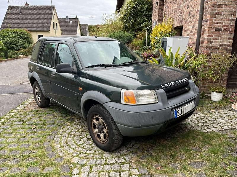 Grün Gebraucht 1998 Land Rover Freelander SUV | 1.950 € - Bild 1/4
