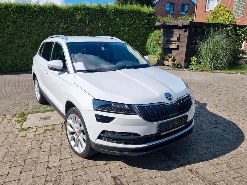Weiß Gebraucht 2017 Skoda Karoq Style SUV | 19.950 € (Etwas zu teuer) - Bild 1/4