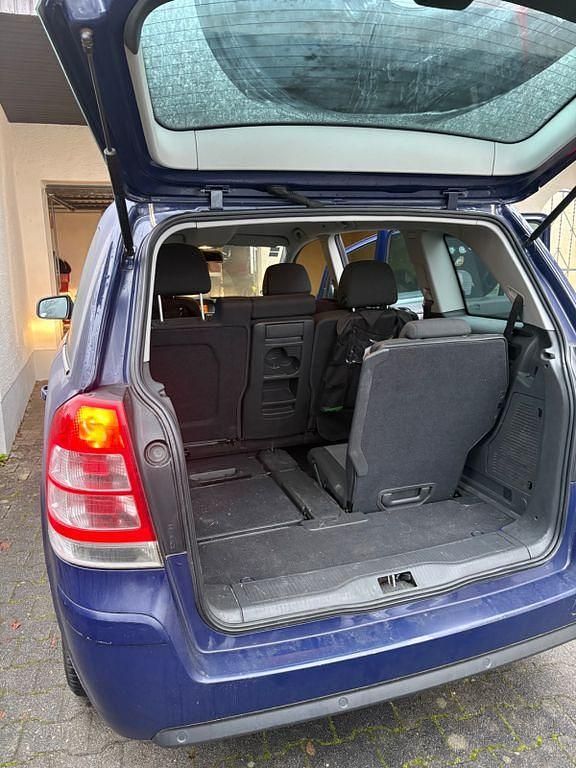 Gebraucht Opel Zafira Selection 116 PS (85 kW) 2011 Van / Kleinbus