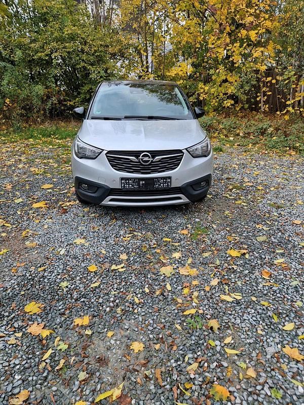 Silber Gebraucht 2019 Opel Crossland SUV | 8.999 € (Superpreis) - Bild 1/4