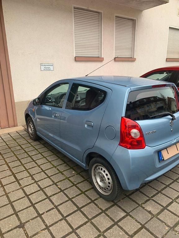 Gebraucht Suzuki Alto Basic 68 PS (50 kW) 2012 Blau Kleinwagen