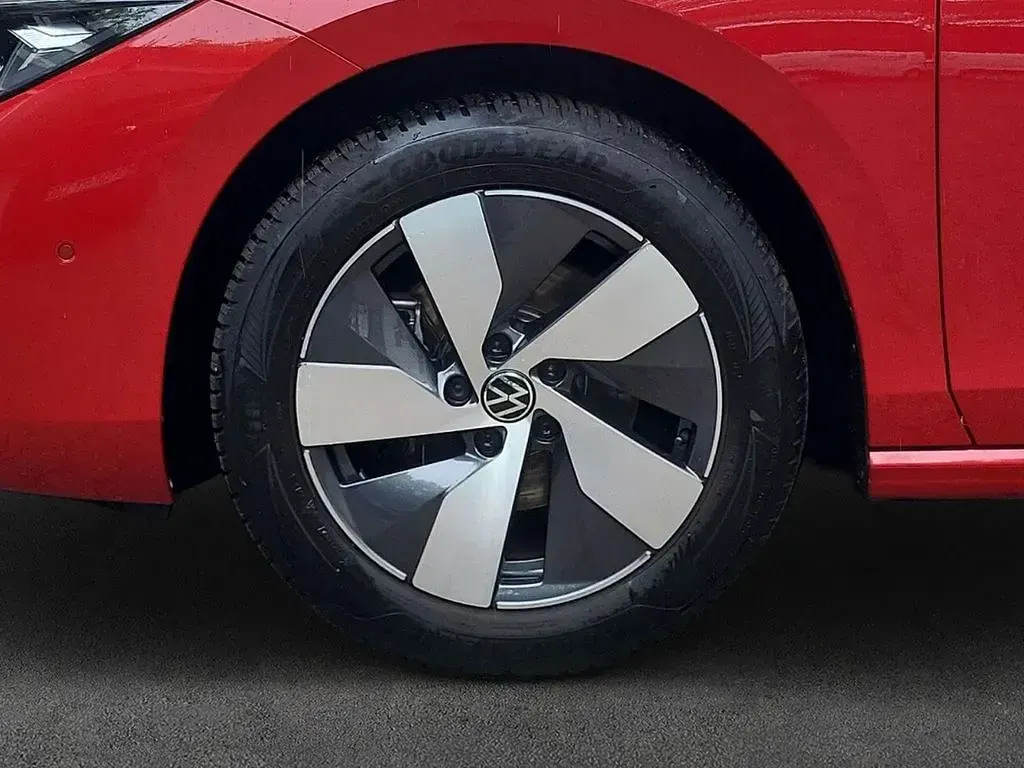 Gebraucht VW Passat Business 150 PS (110 kW) 2025 Rot Kombi