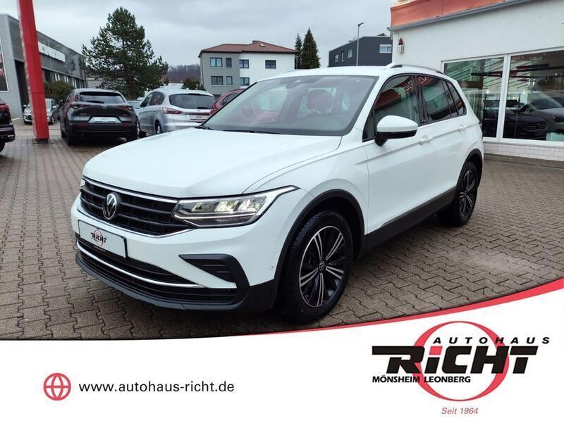 Pure white Gebraucht 2022 VW Tiguan Active SUV | 26.480 € (Fairer Preis) - Bild 1/4