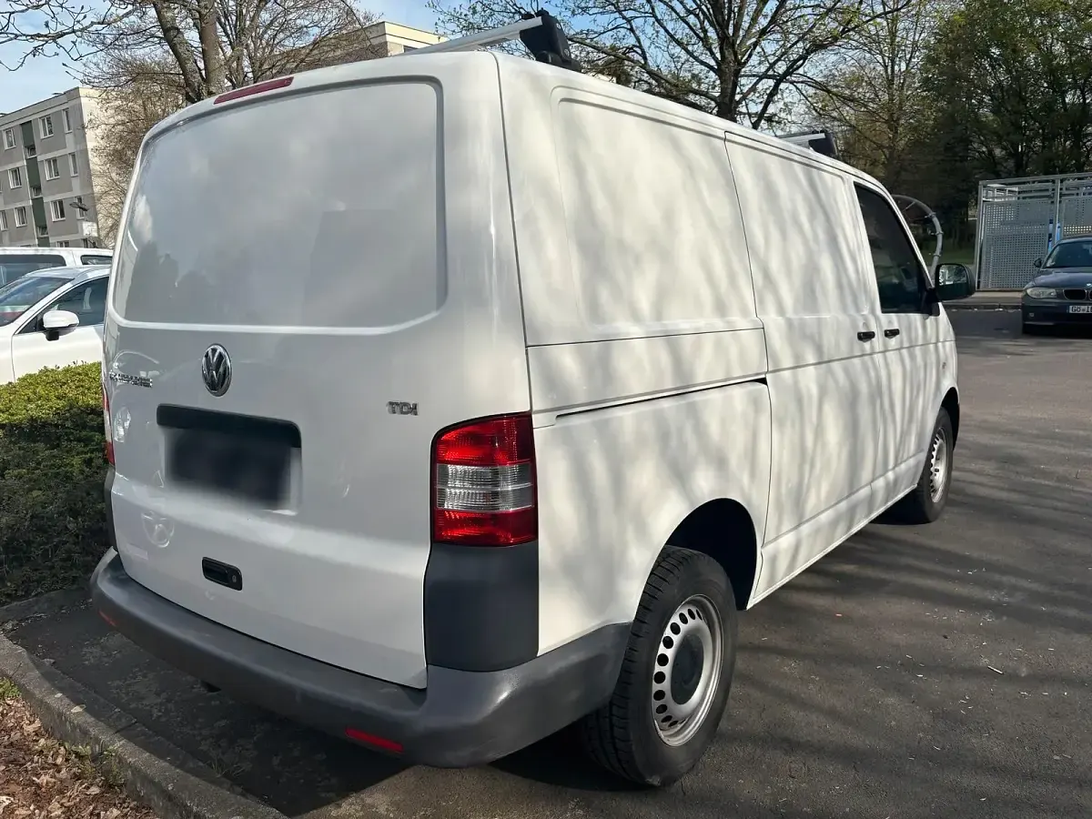 Gebraucht VW Transporter 102 PS (75 kW) 2013 Weiß Van