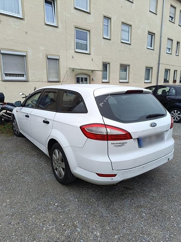 Gebraucht Ford Mondeo 140 PS (102 kW) 2008 Weiß Kombi