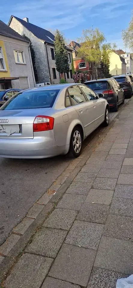 Gebraucht Audi A4 102 PS (75 kW) 2004 Limousine